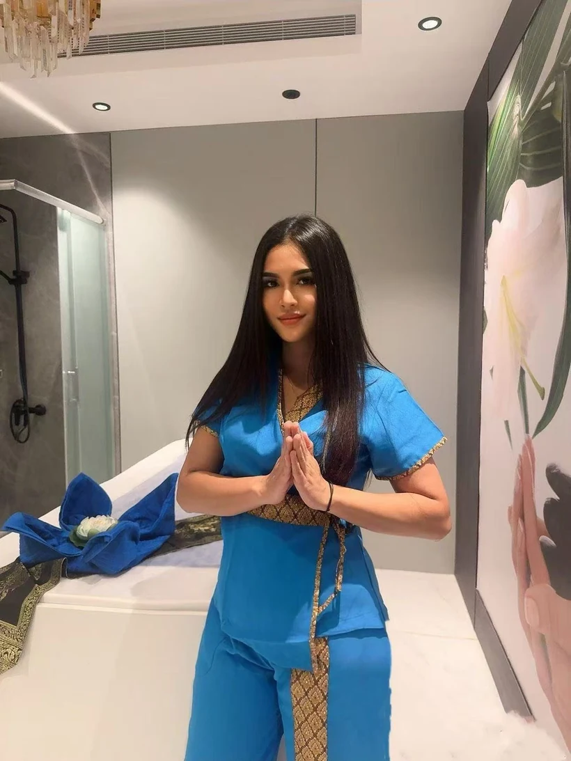 Al Tamarin Spa team member